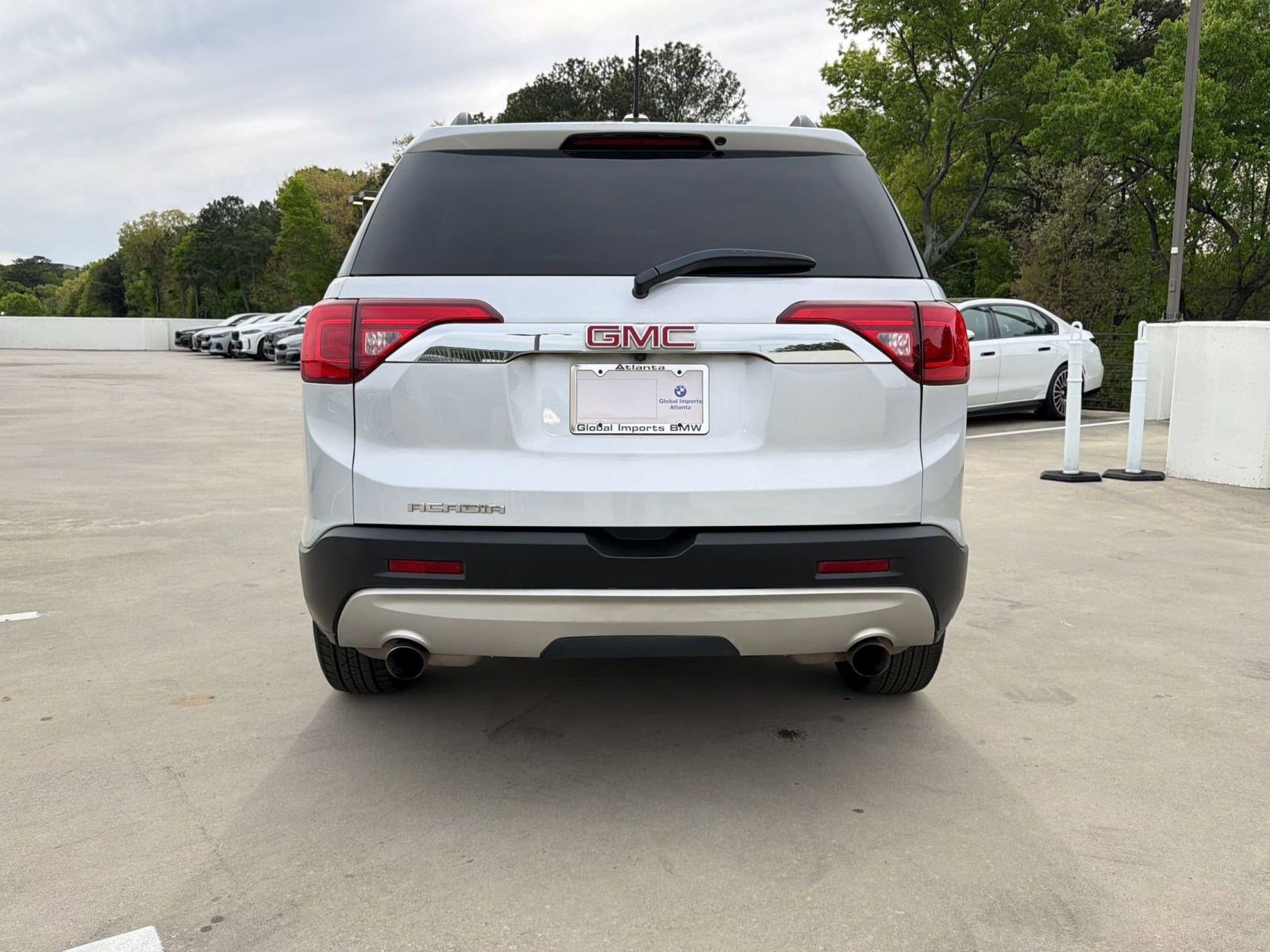Used 2017 GMC Acadia SLE image 10