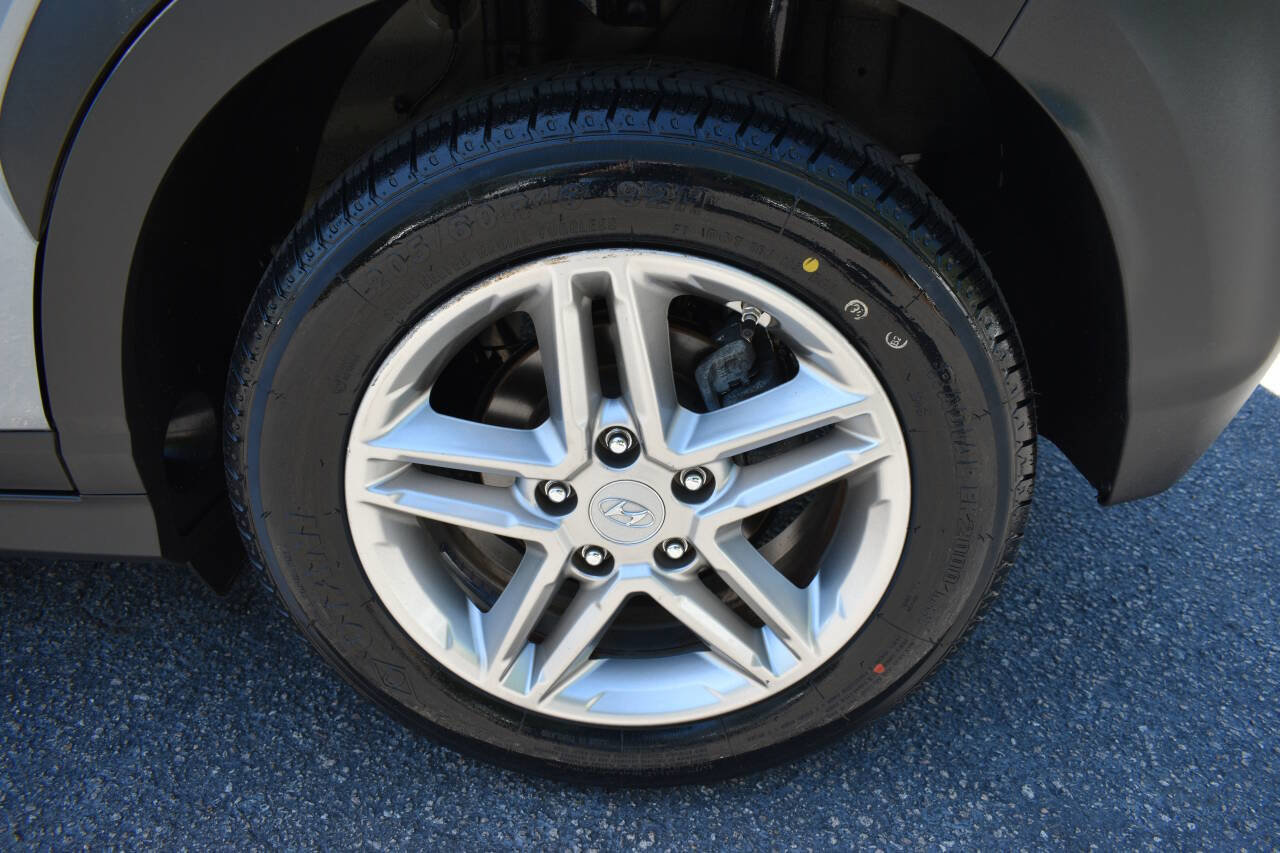 Used 2021 Hyundai Kona SE FWD image 37