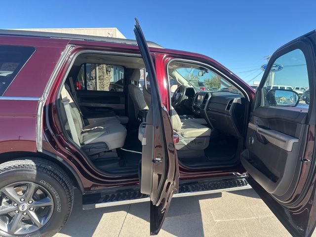 Used 2021 Ford Expedition XLT image 21