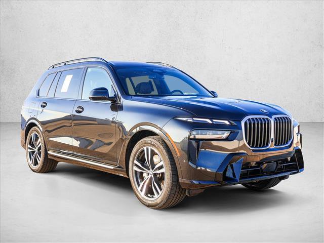 Used 2025 BMW X7 xDrive40i image 3