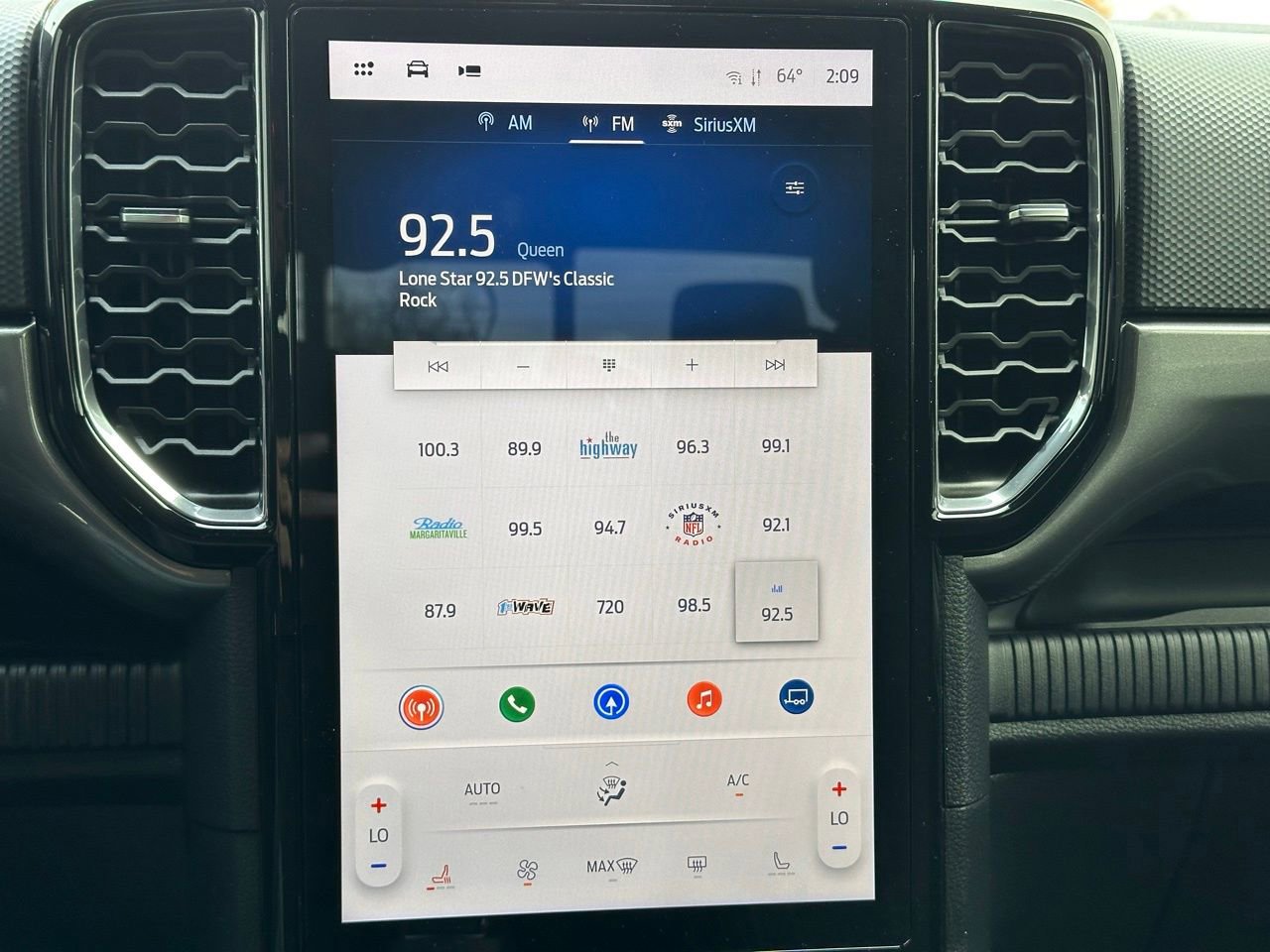 Used 2024 Ford Ranger XLT w/ Equipment Group 301A High image 28