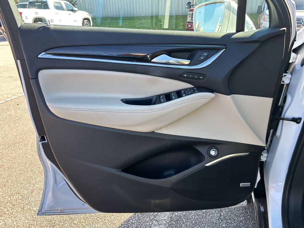 Used 2018 Buick Enclave Premium FWD image 7