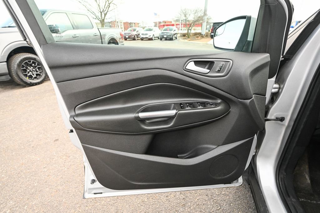 Used 2013 Ford Escape SE image 19