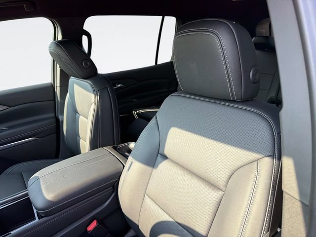 New 2027 Chevrolet Traverse LT w/ Driver Confidence Package FWD image 22