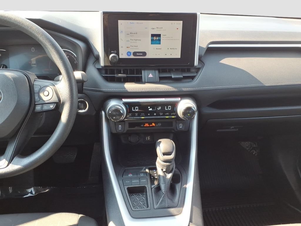 Used 2024 Toyota RAV4 XLE w/ Convenience Package FWD image 14