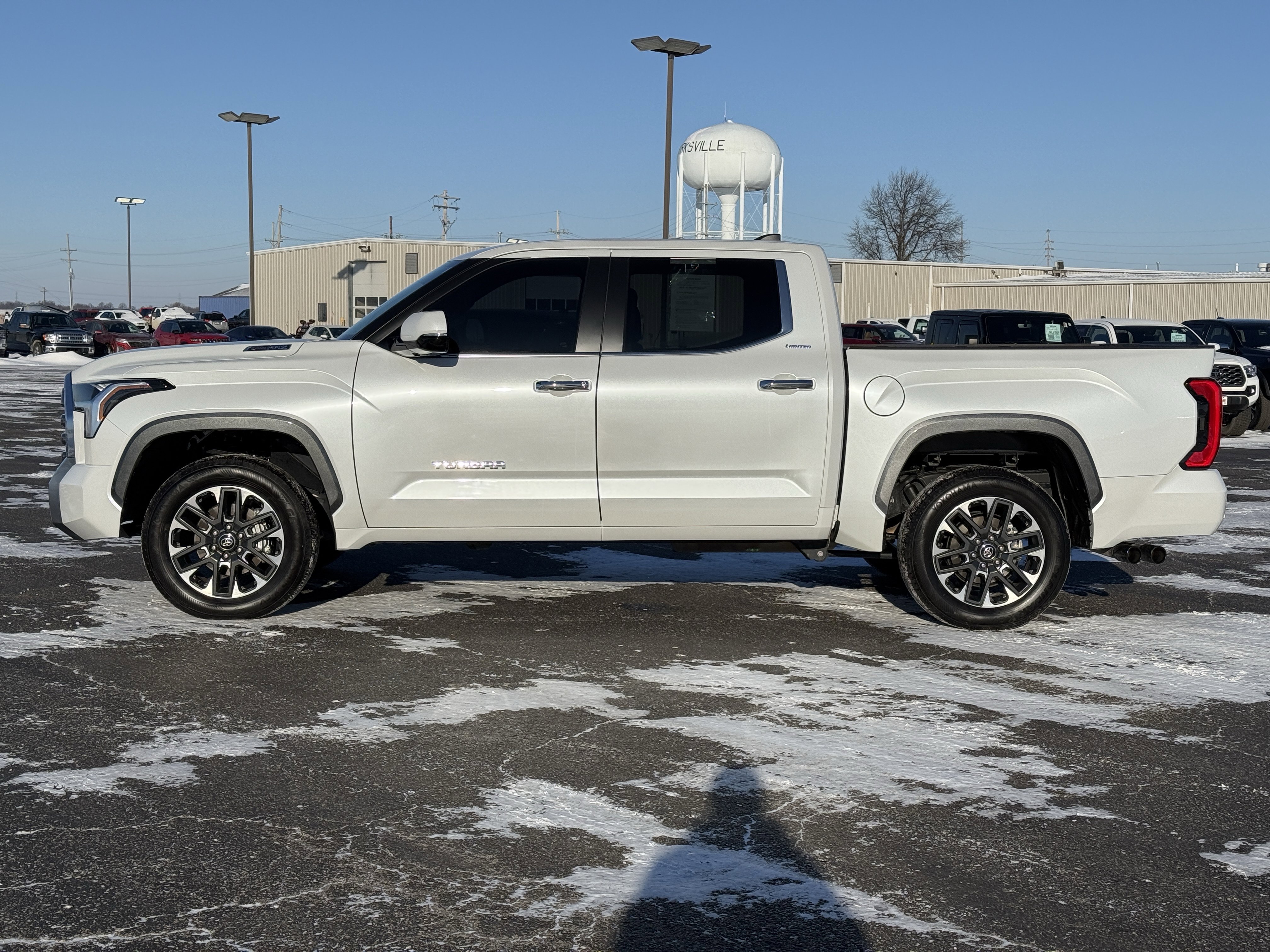 Used 2025 Toyota Tundra Limited image 7