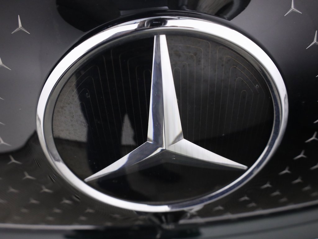 Used 2023 Mercedes-Benz EQE 500 4MATIC SUV w/ Pinnacle Trim Package image 59