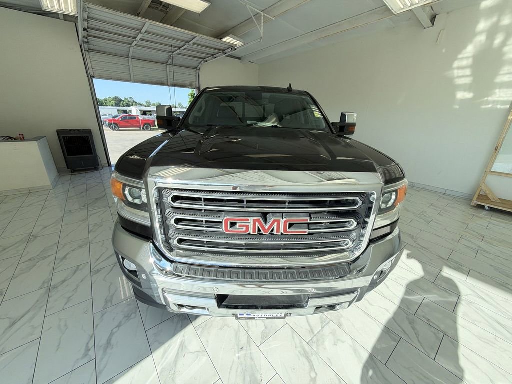 Used 2018 GMC Sierra 2500 SLT w/ Driver Alert Package AWD/4WD image 3