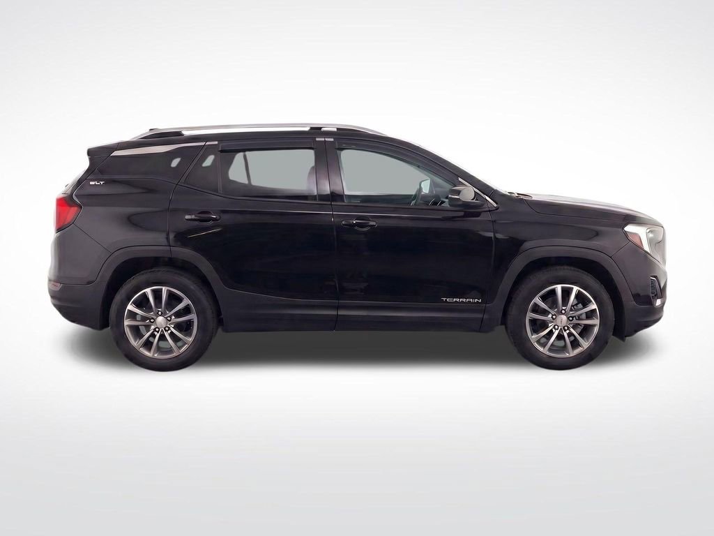 Used 2022 GMC Terrain SLT w/ Infotainment Package II AWD/4WD image 9
