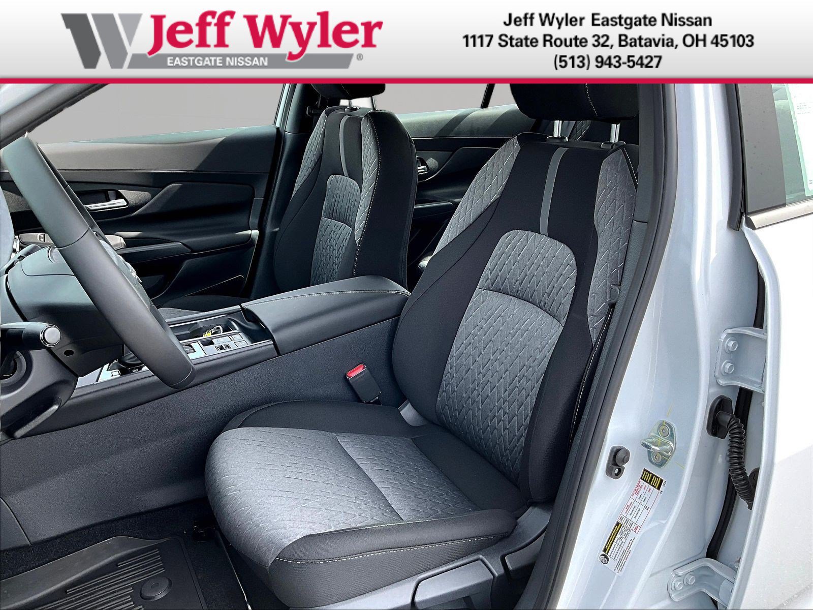 New 2026 Nissan Sentra SV w/ SV Convenience Package FWD image 17