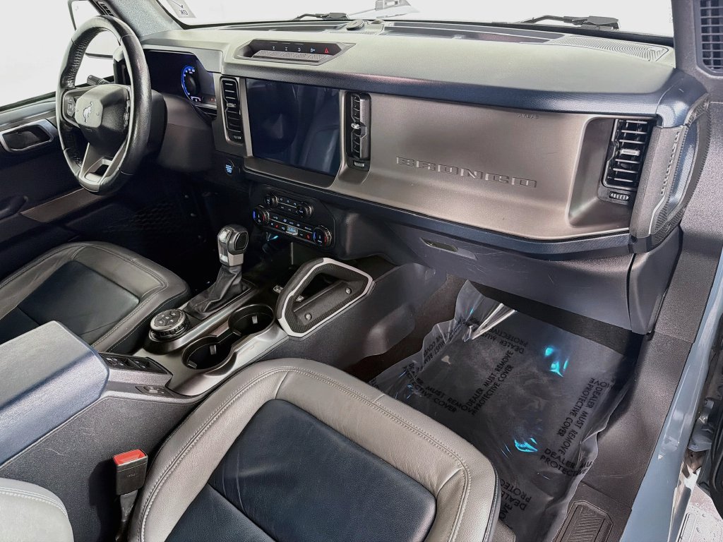 Used 2022 Ford Bronco Outer Banks w/ Sasquatch Package AWD/4WD image 28