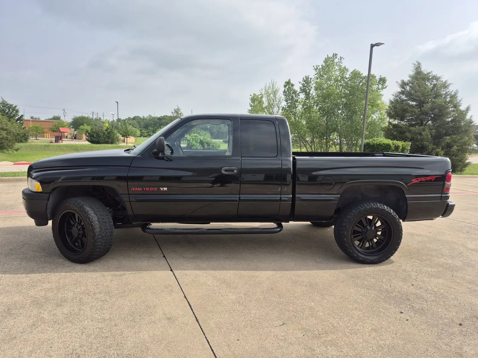 Used 1998 Dodge Ram 1500 Truck ST AWD/4WD image 2