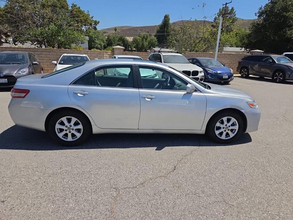 Used 2010 Toyota Camry FWD image 6