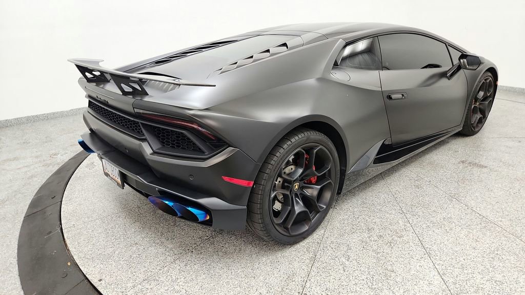 Used 2018 Lamborghini Huracan LP 580-2 image 16