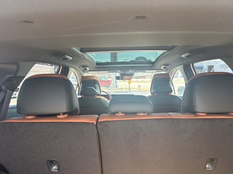 New 2026 Kia Sportage X-Line w/ X-Line Technology Package image 12