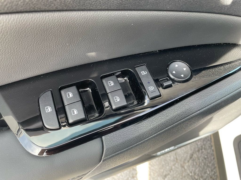 New 2025 Kia Sportage X-Pro Prestige image 11