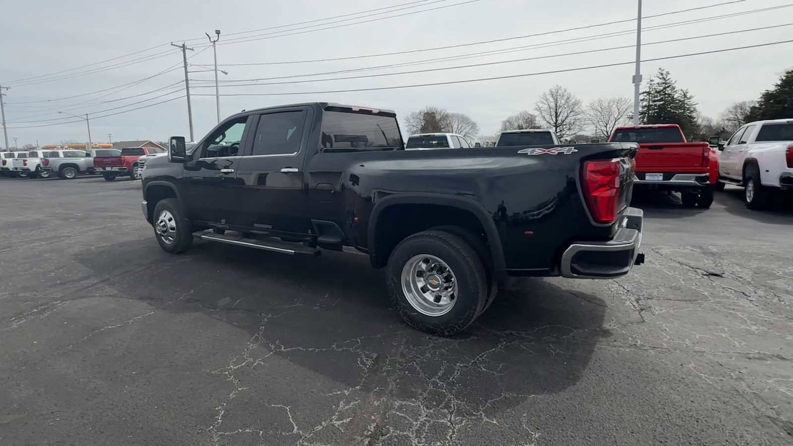 New 2026 Chevrolet Silverado 3500 LTZ w/ LTZ Convenience Package AWD/4WD image 6