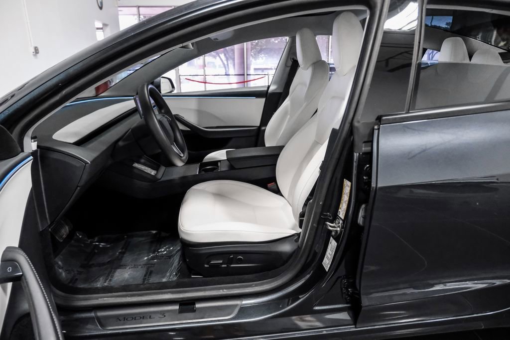Used 2024 Tesla Model 3 Standard Range RWD image 4