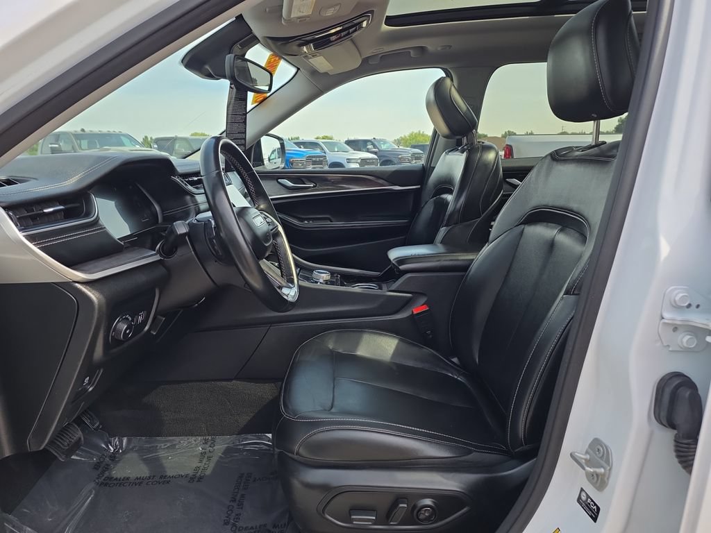 Used 2021 Jeep Grand Cherokee L Limited AWD/4WD image 17