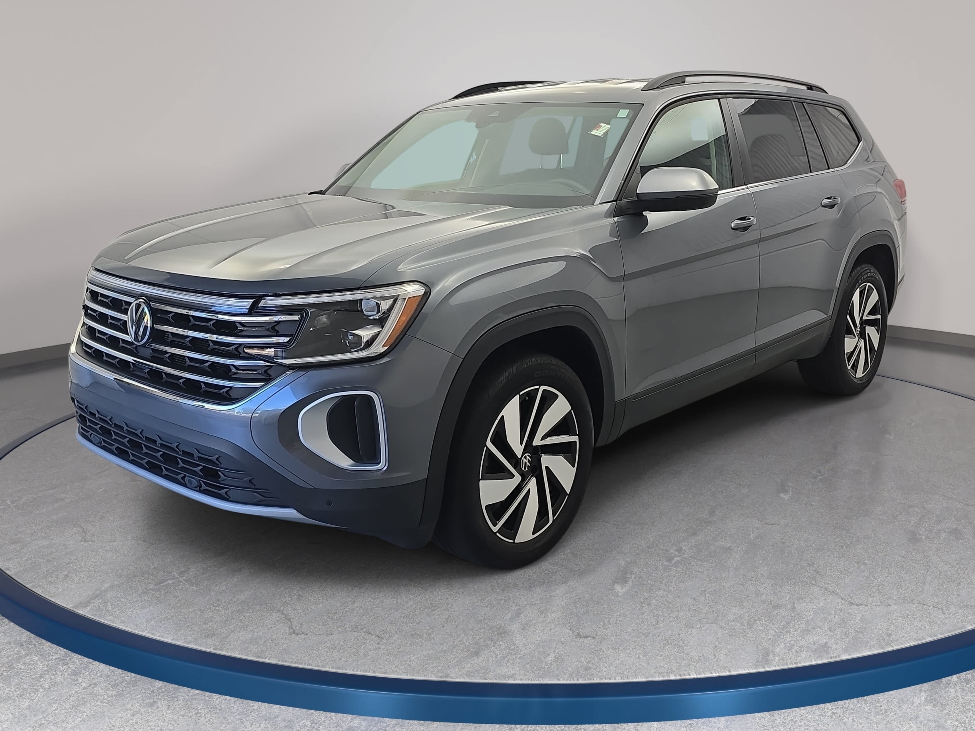 Used 2025 Volkswagen Atlas SE FWD image 1