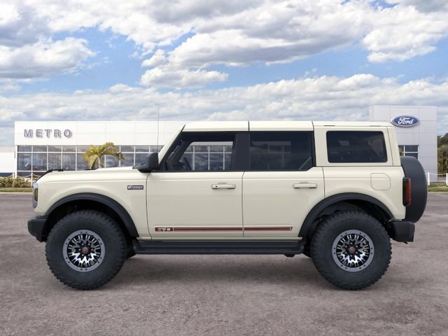 New 2026 Ford Bronco Outer Banks w/ Sasquatch Package AWD/4WD image 3