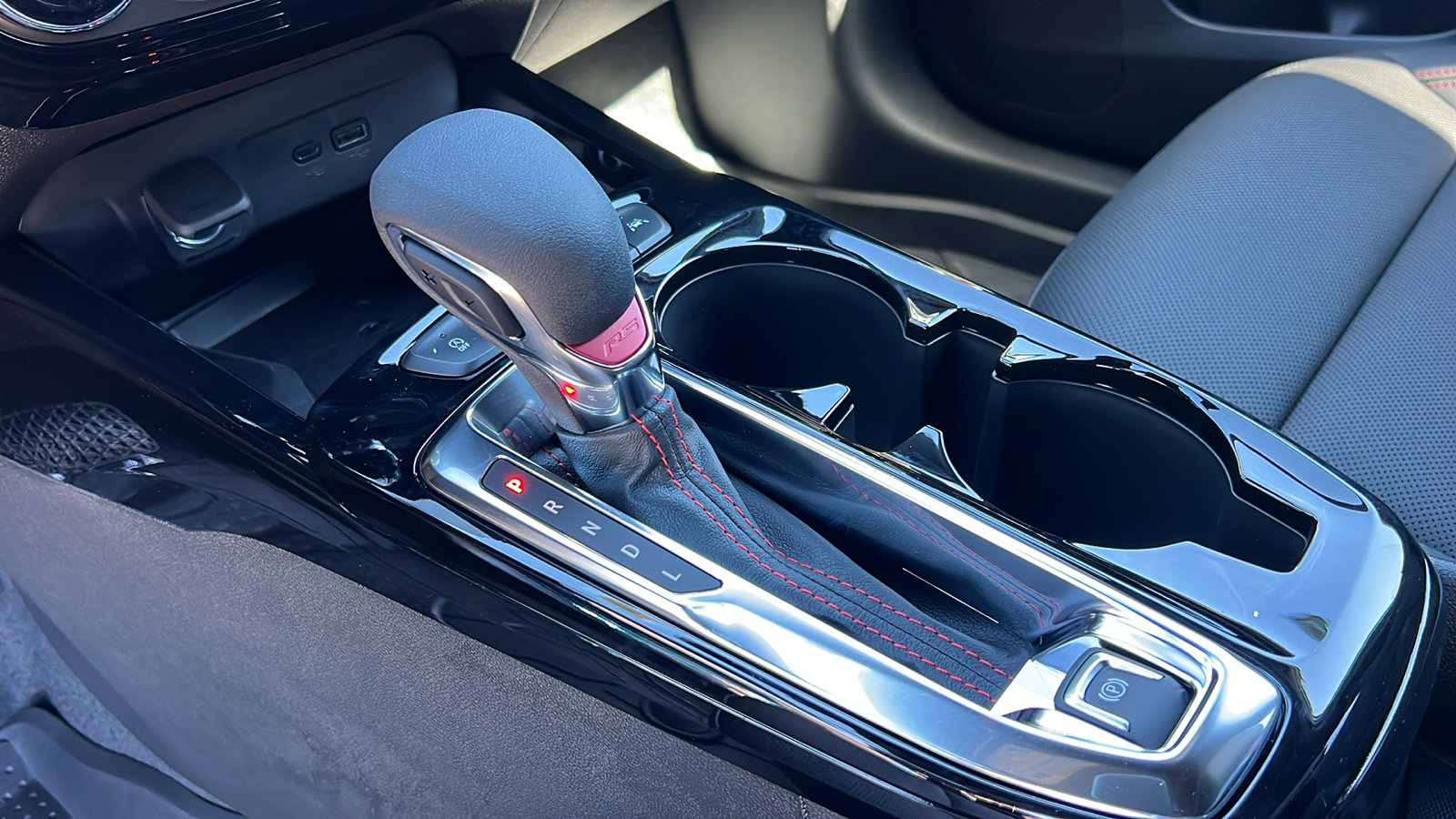 New 2026 Chevrolet Trax RS w/ Sunroof Package image 20