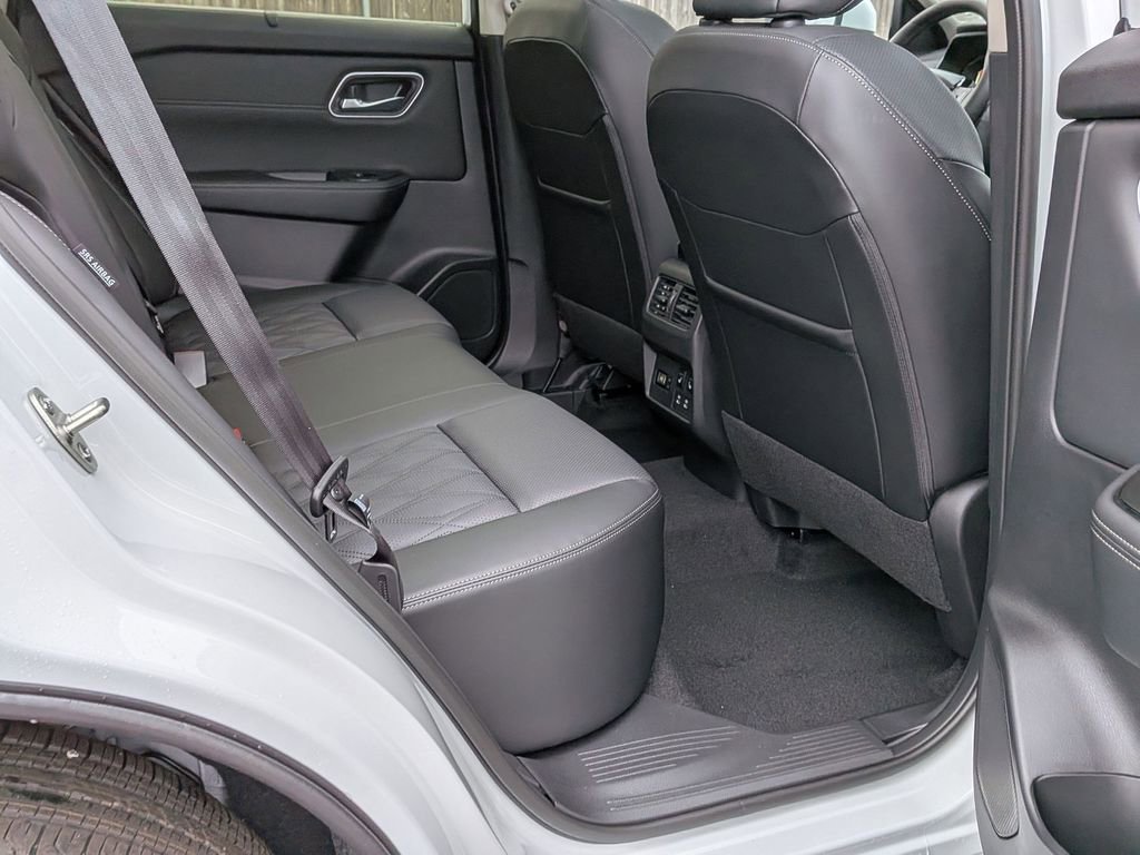 New 2026 Nissan Rogue Platinum w/ Platinum Premium Package image 21