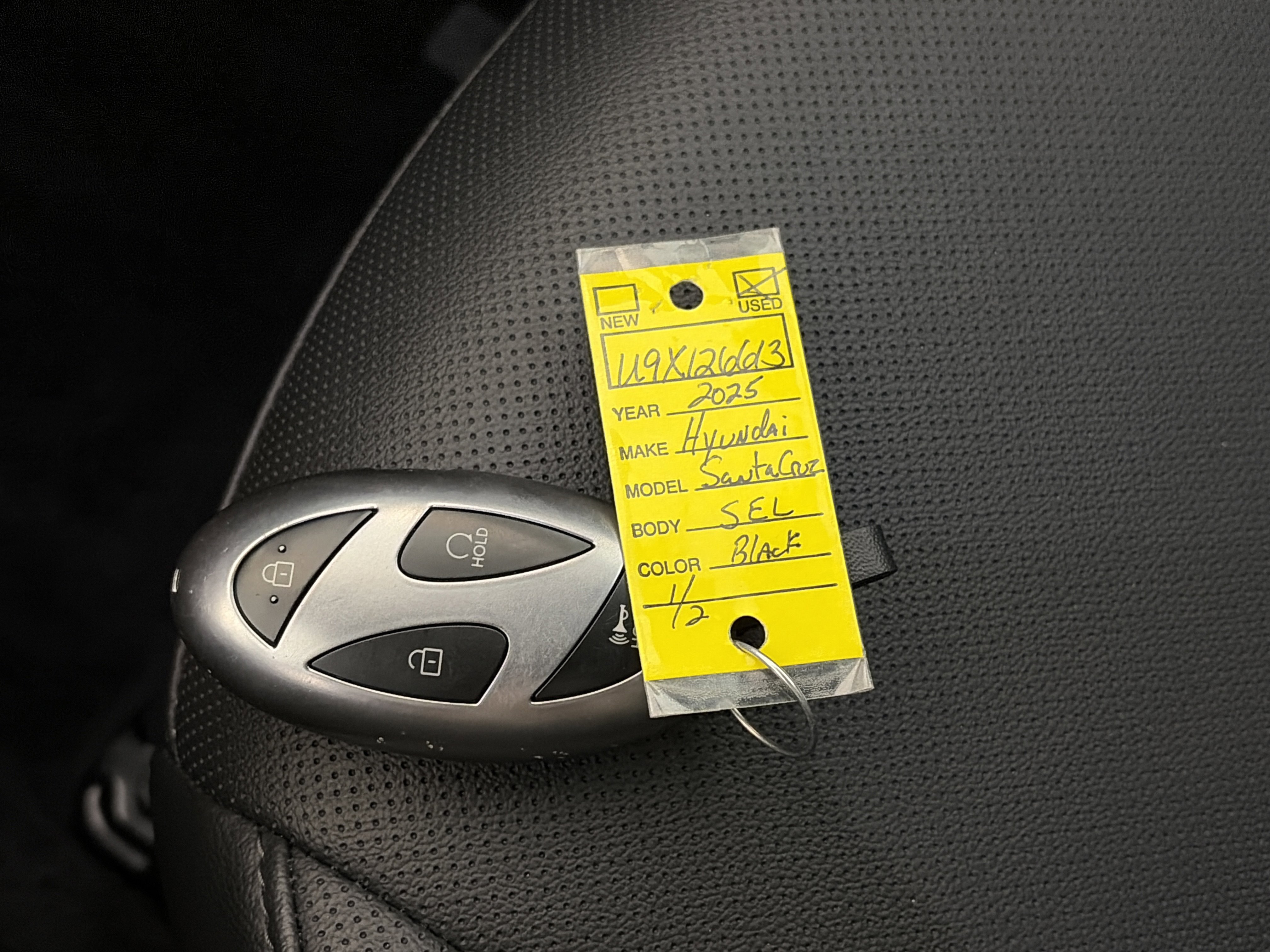 Certified 2025 Hyundai Santa Cruz SEL image 30