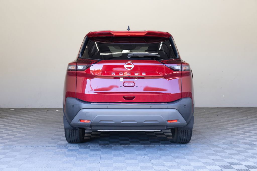 Used 2023 Nissan Rogue S image 11