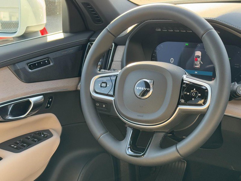 New 2026 Volvo XC90 T8 Plus w/ Protection Package image 7