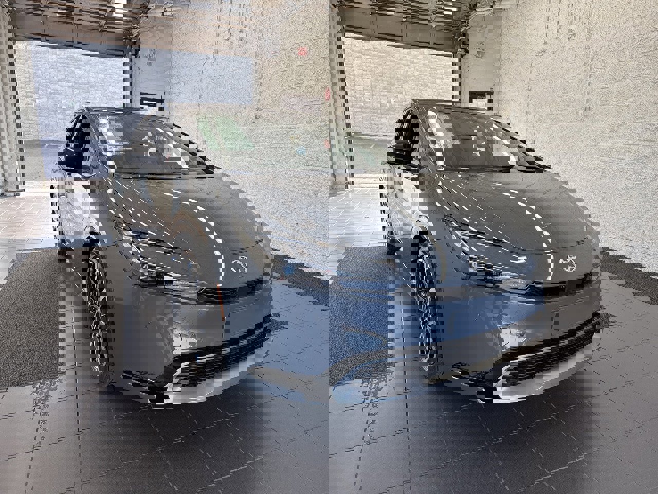 New 2026 Toyota Prius Plug-In Hybrid image 2