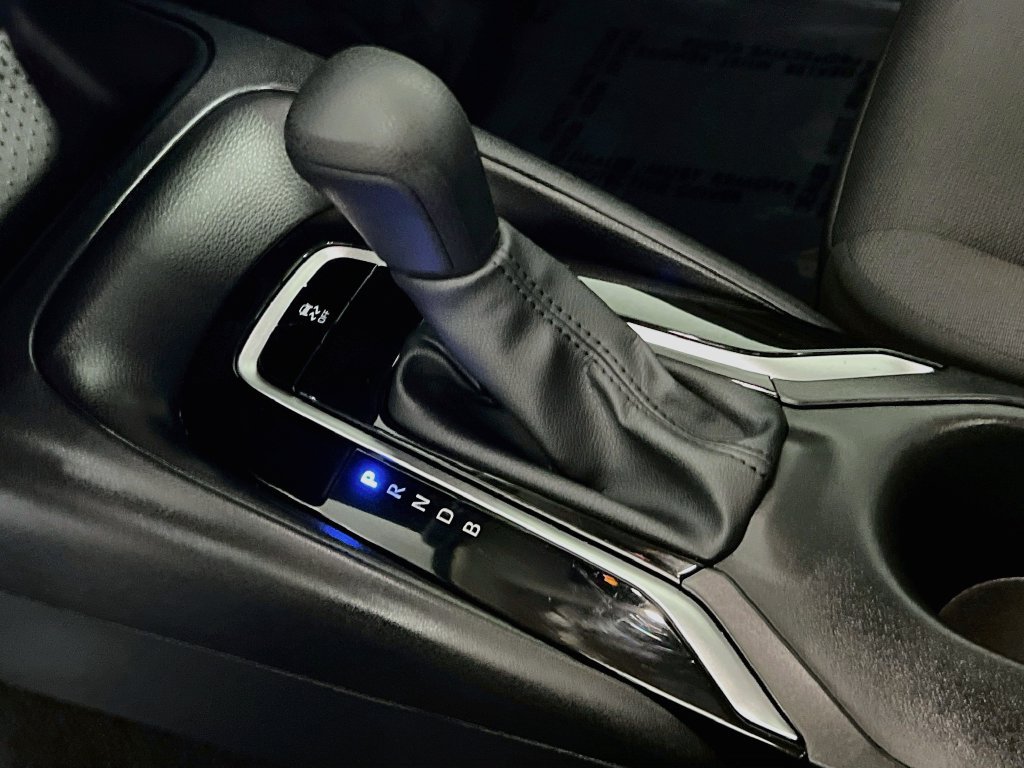 Used 2025 Toyota Corolla LE FWD image 19