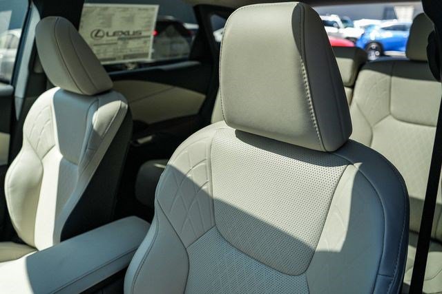 New 2026 Lexus RX 350 w/ Convenience Package AWD/4WD image 25