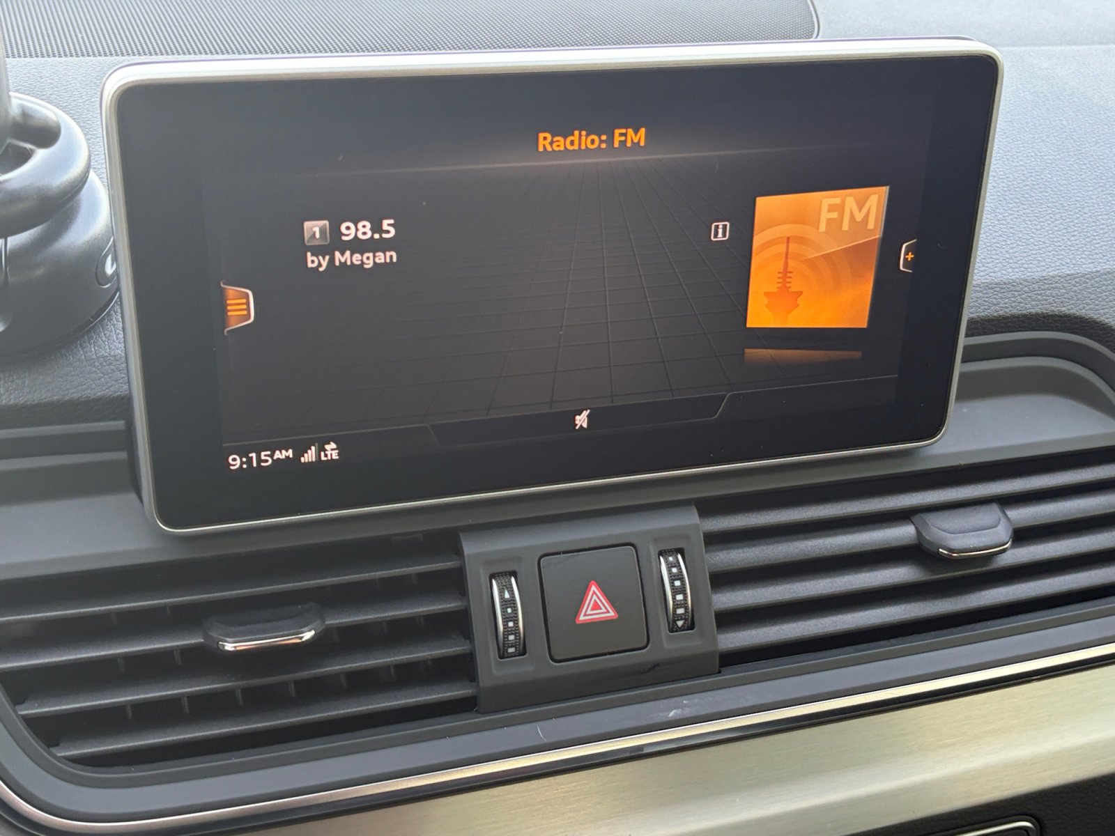 Used 2020 Audi SQ5 Premium Plus w/ Premium Plus Package image 27