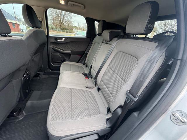Used 2020 Ford Escape SE FWD image 11