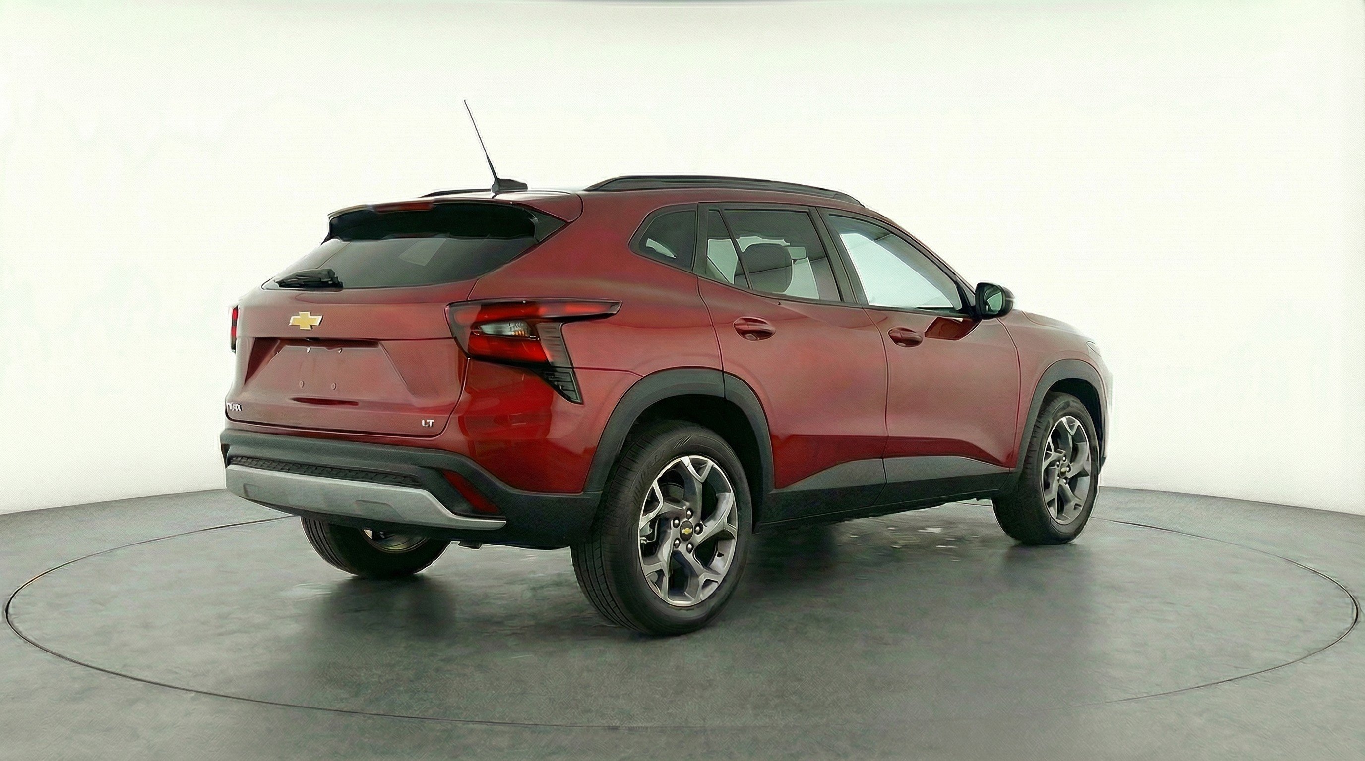 Used 2025 Chevrolet Trax LT w/ LT Convenience Package image 9