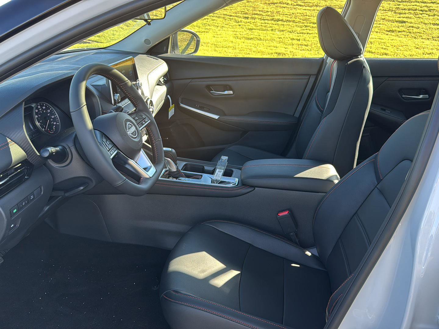 New 2025 Nissan Sentra SR w/ SR Premium Package image 8