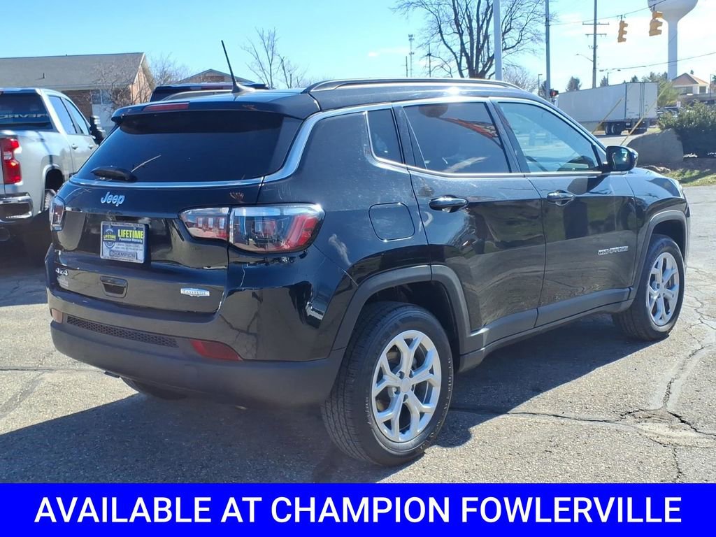 Used 2024 Jeep Compass Latitude image 7