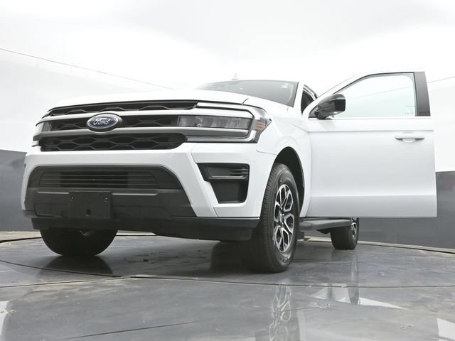 Used 2023 Ford Expedition XL AWD/4WD image 47