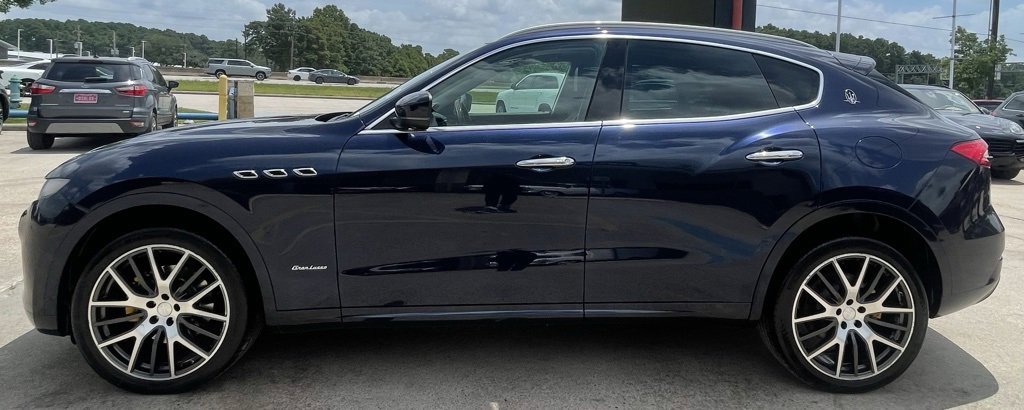 Used 2019 Maserati Levante GranLusso image 7