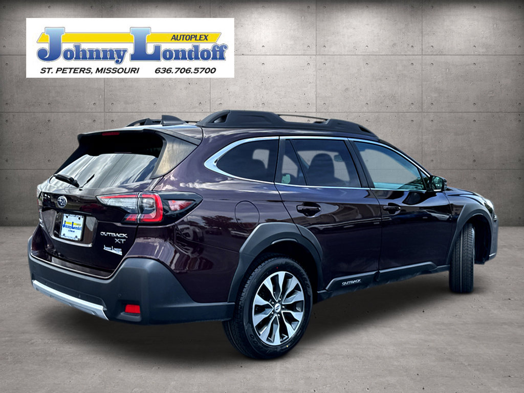 Used 2023 Subaru Outback Limited XT AWD/4WD image 2