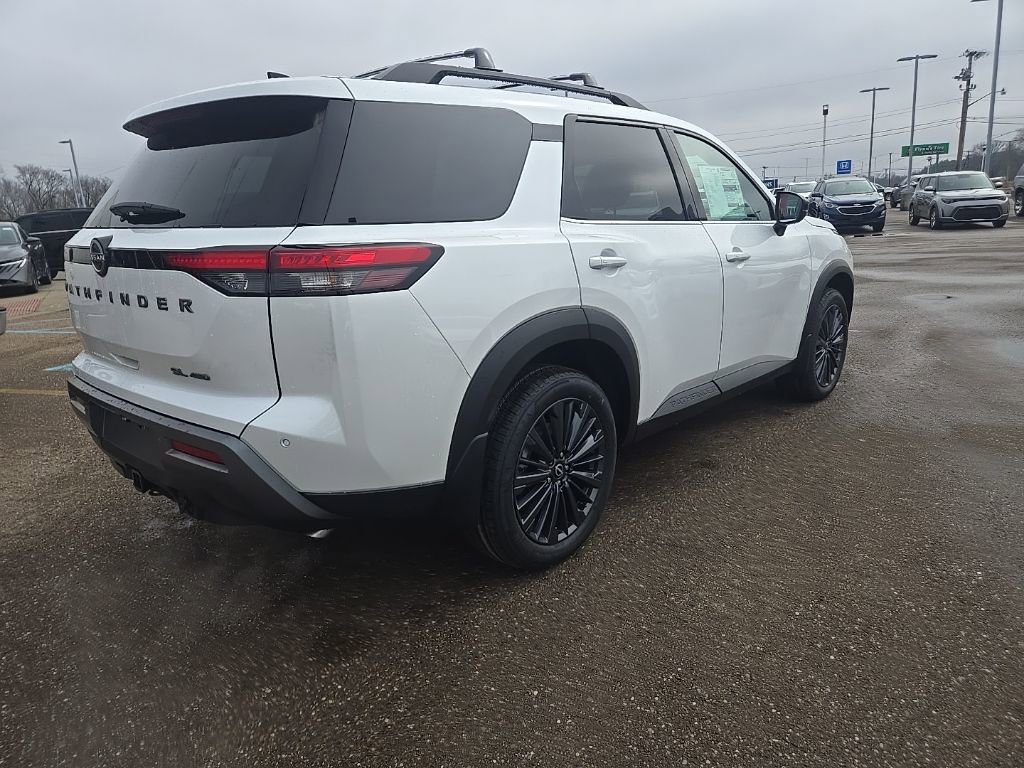 New 2026 Nissan Pathfinder SL image 7