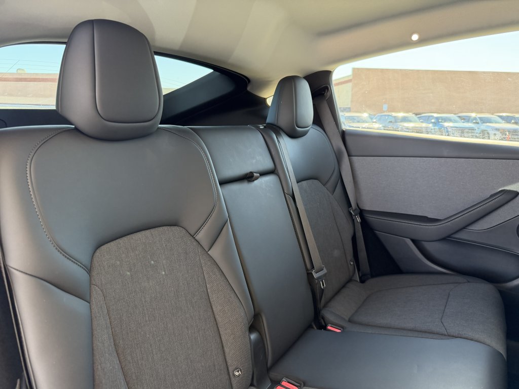 Used 2026 Tesla Model Y 2WD image 43