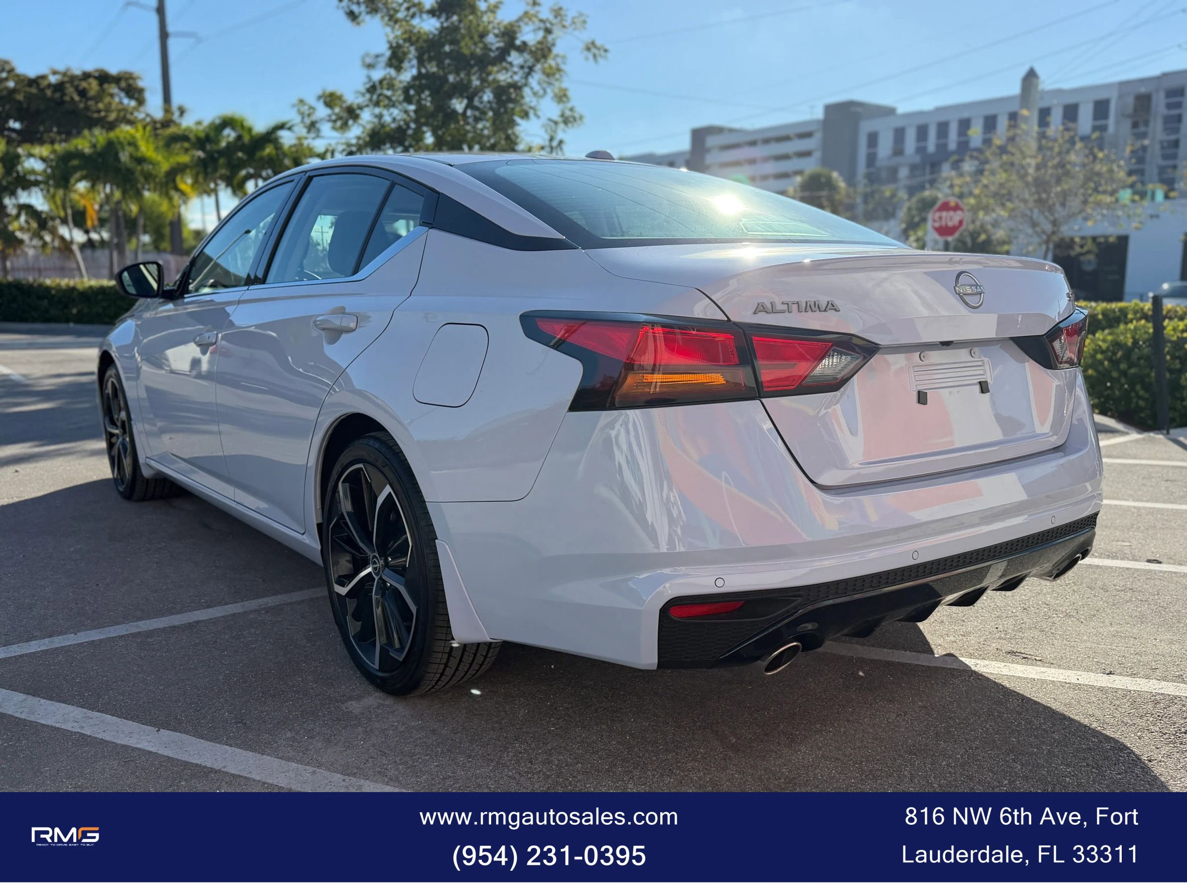 Used 2025 Nissan Altima 2.5 SR image 9