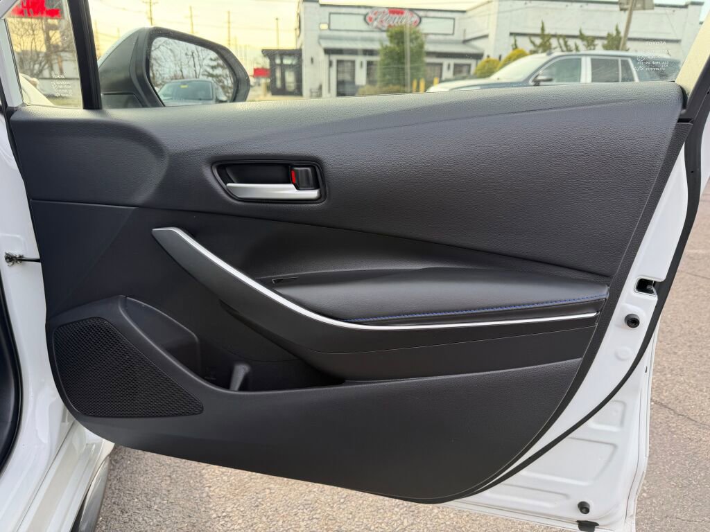 Used 2022 Toyota Corolla SE image 24