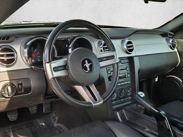 Used 2005 Ford Mustang GT image 10