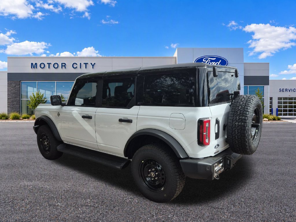 New 2026 Ford Bronco Outer Banks w/ Black Appearance Package AWD/4WD image 3