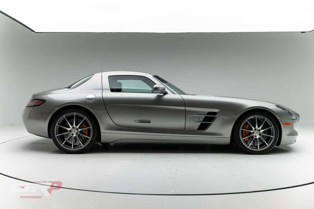Used 2012 Mercedes-Benz SLS AMG Coupe image 2