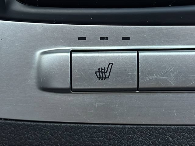 Used 2024 Kia Carnival LX FWD image 25