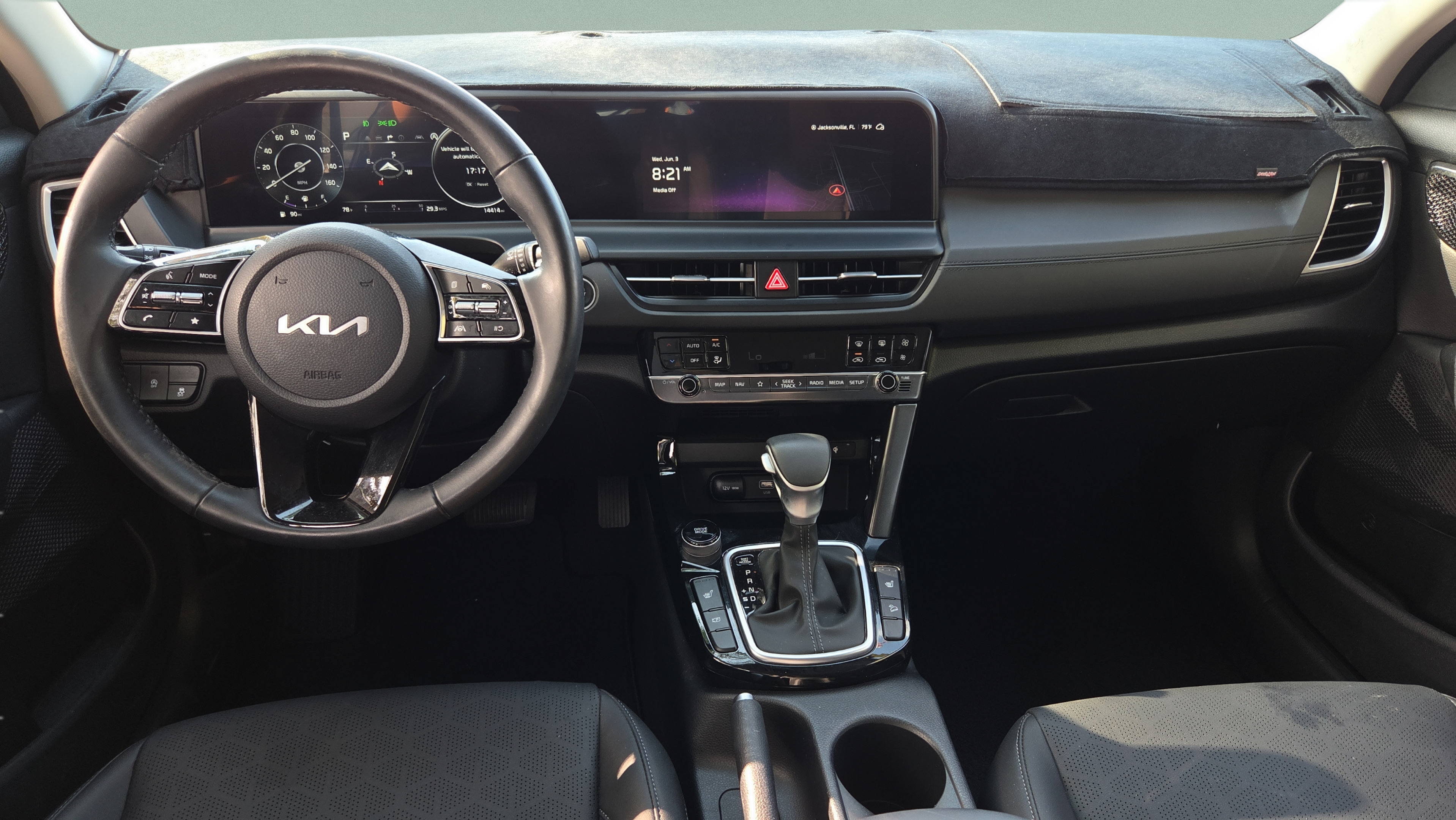 Certified 2024 Kia Seltos EX FWD image 13